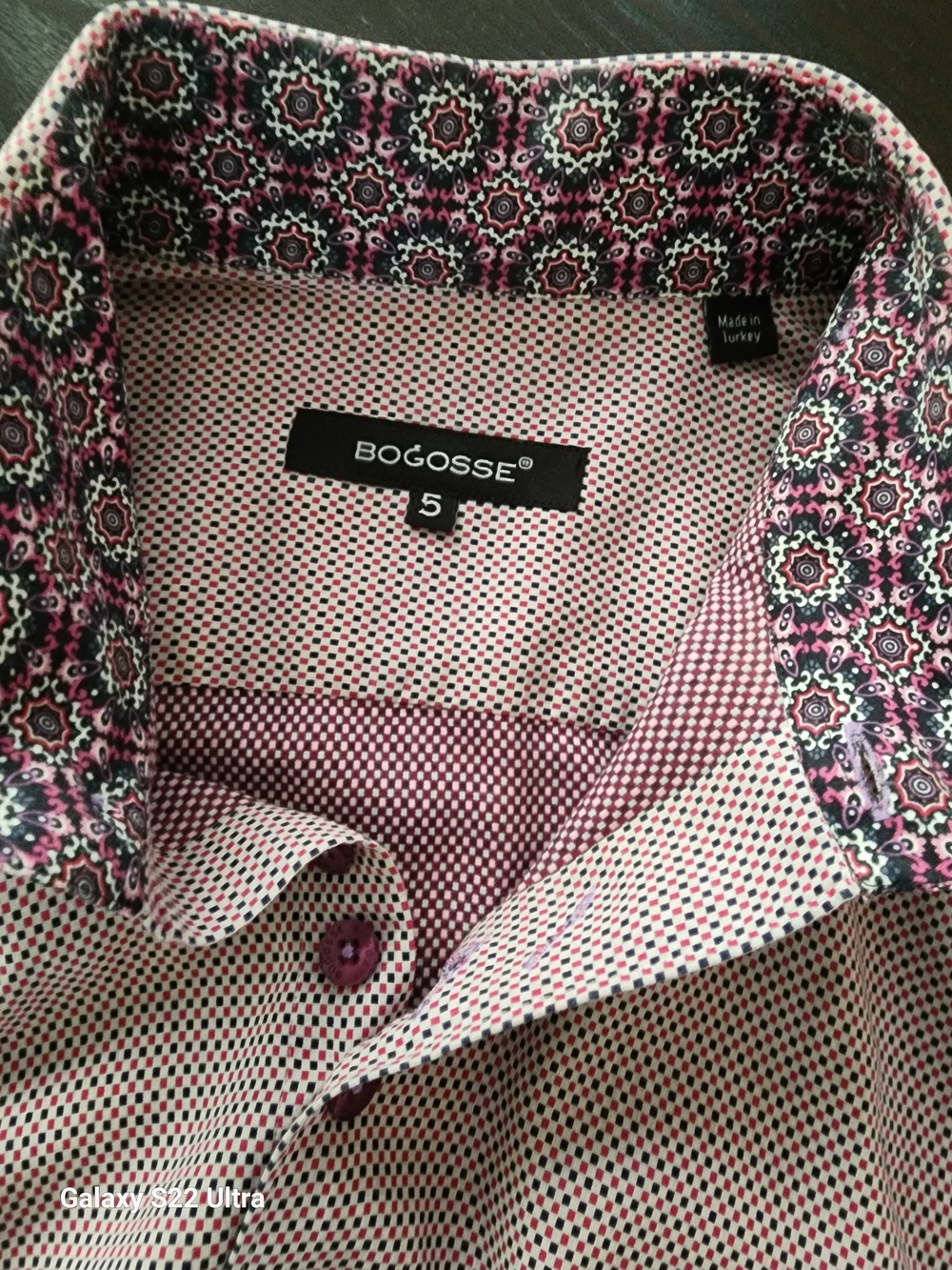 Men's Patterned Light Pink Dress Shirt with Floral Contrast Trim - Picture 4 of 4